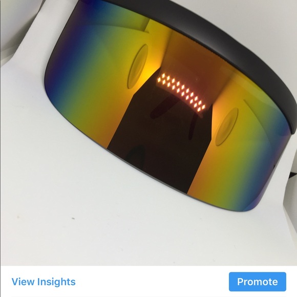 Glasses - Picture 5 of 8